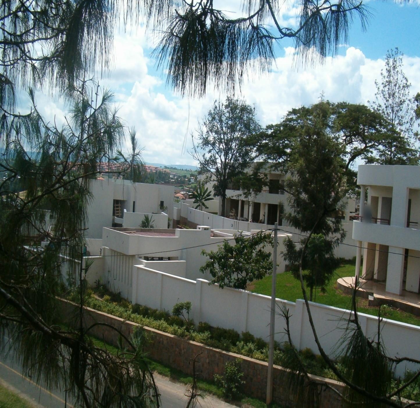 Complex of modern villas, Nyarutarama